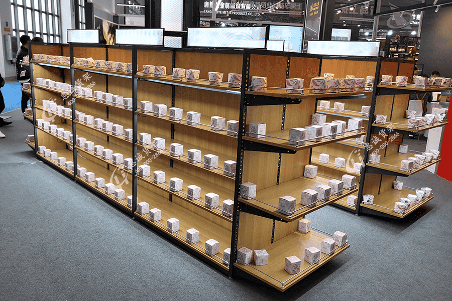 高货架与低货架那种更适合超市便利店